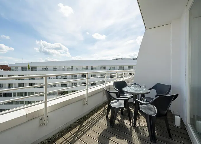 Center Close To The Market And Park With Parking & Air Conditioning By Renters Prestige Apartmán