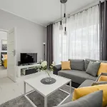 公寓 Center Close To The Market And Park With Parking & Air Conditioning By Renters Prestige *