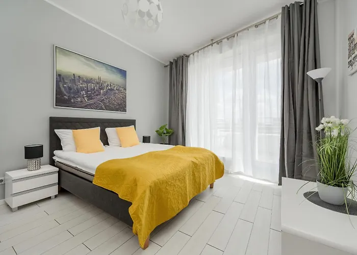 Center Close To The Market And Park With Parking & Air Conditioning By Renters Prestige Wrocław